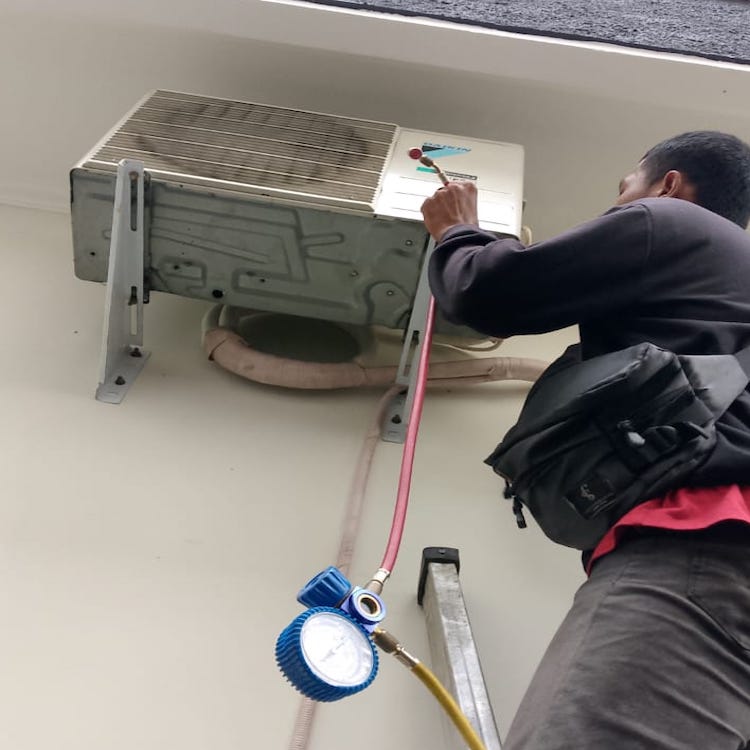 Servis AC Profesional